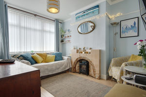 Lounge- click for photo gallery